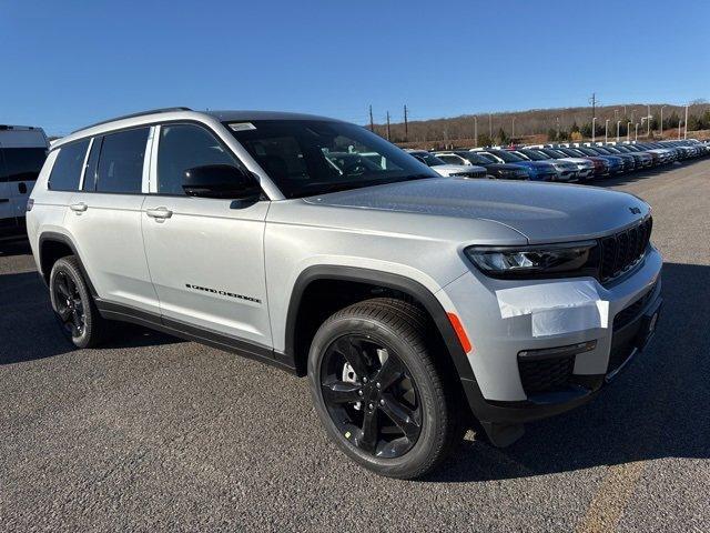 new 2025 Jeep Grand Cherokee L car, priced at $54,130