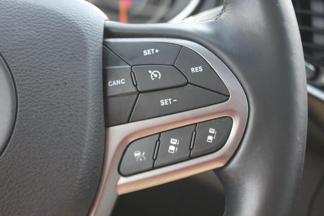 used 2021 Jeep Cherokee car, priced at $21,150