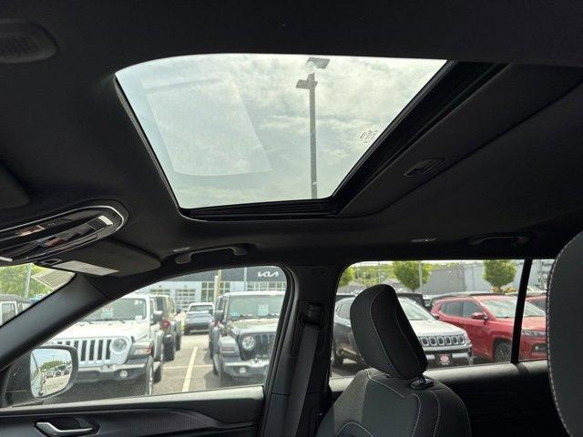 new 2025 Jeep Grand Cherokee L car, priced at $43,429