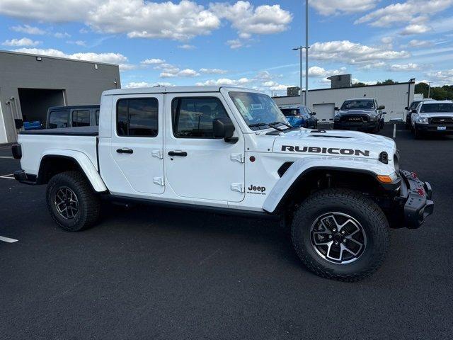 new 2024 Jeep Gladiator car, priced at $60,040