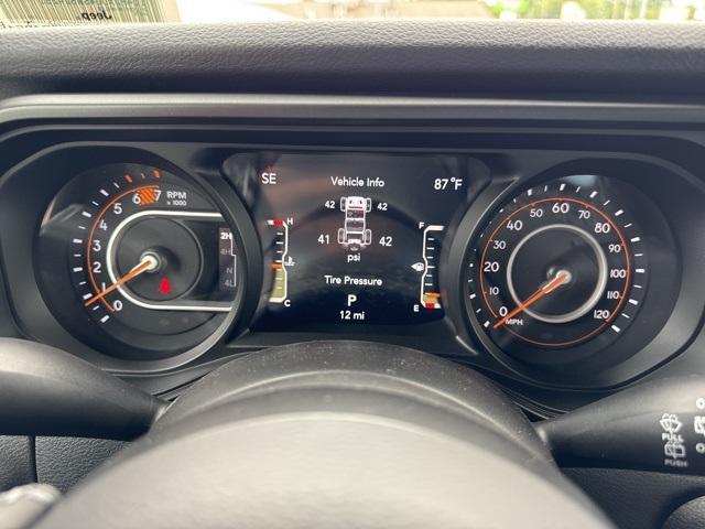 new 2025 Jeep Wrangler car, priced at $51,690