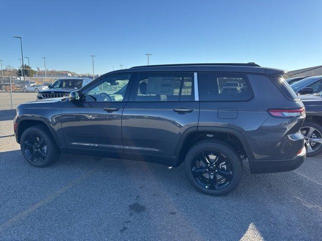 new 2025 Jeep Grand Cherokee L car, priced at $53,135