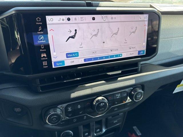 new 2025 Jeep Wrangler car, priced at $41,900