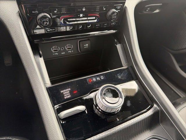 new 2025 Jeep Grand Cherokee car, priced at $47,380