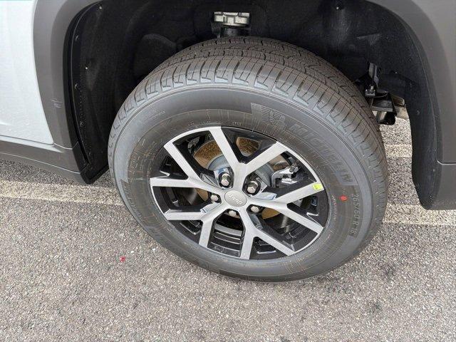 new 2025 Jeep Grand Cherokee car, priced at $47,380