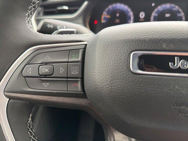 new 2025 Jeep Grand Cherokee car, priced at $47,380