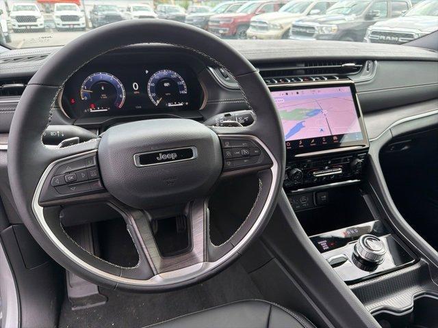 new 2025 Jeep Grand Cherokee car, priced at $47,380