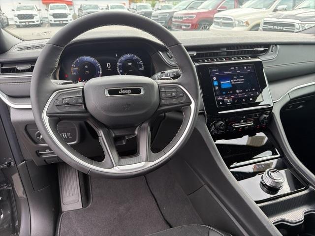 new 2025 Jeep Grand Cherokee car, priced at $43,958