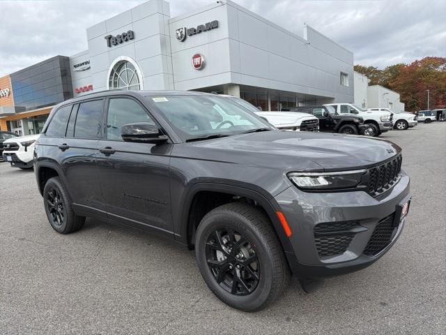 new 2025 Jeep Grand Cherokee car, priced at $43,958