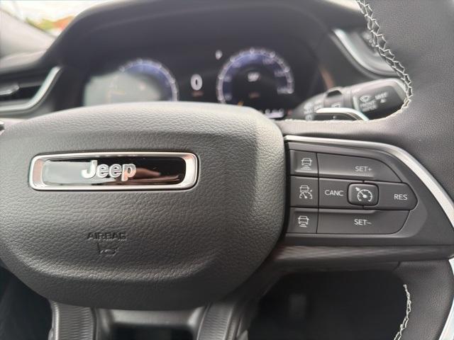 new 2025 Jeep Grand Cherokee car, priced at $43,958