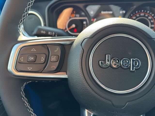 new 2025 Jeep Wrangler car, priced at $54,333