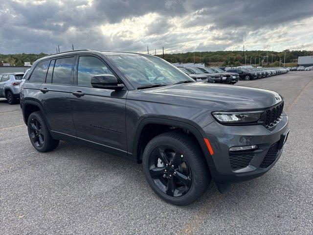 new 2025 Jeep Grand Cherokee car, priced at $51,035