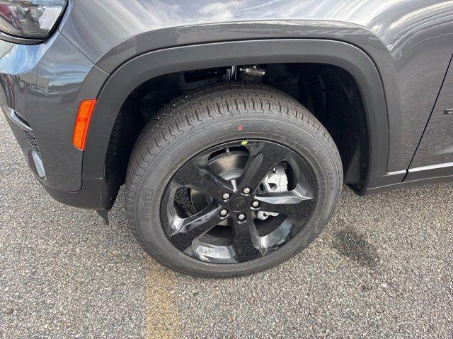 new 2025 Jeep Grand Cherokee car, priced at $51,035