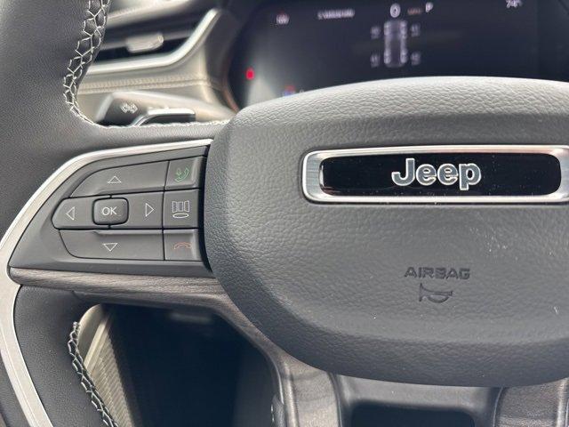 new 2025 Jeep Grand Cherokee car, priced at $46,601