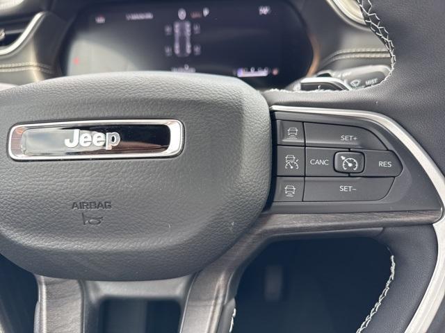 new 2025 Jeep Grand Cherokee car, priced at $45,601