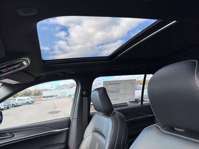 new 2025 Jeep Grand Cherokee L car, priced at $53,320