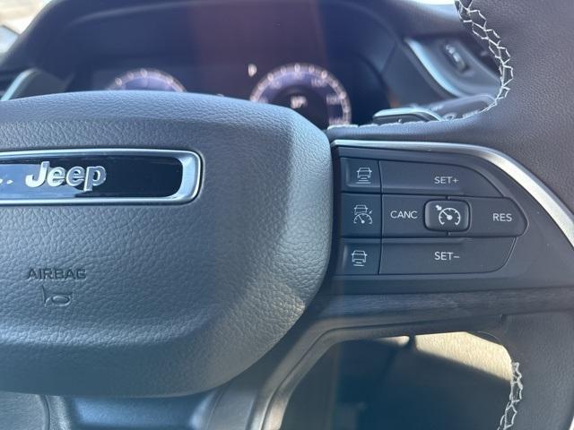 new 2025 Jeep Grand Cherokee car, priced at $48,109