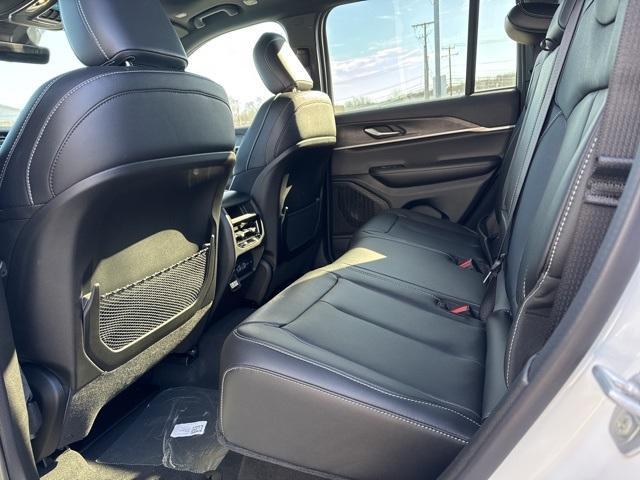 new 2025 Jeep Grand Cherokee car, priced at $48,109