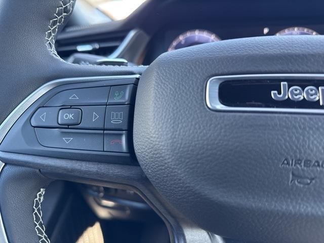 new 2025 Jeep Grand Cherokee car, priced at $48,109