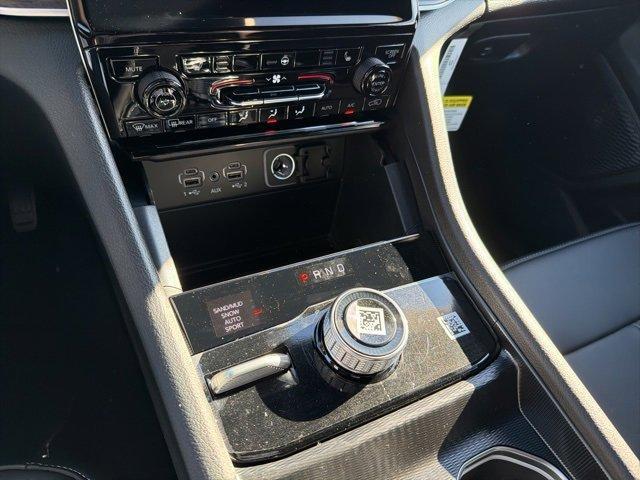 new 2025 Jeep Grand Cherokee car, priced at $49,833