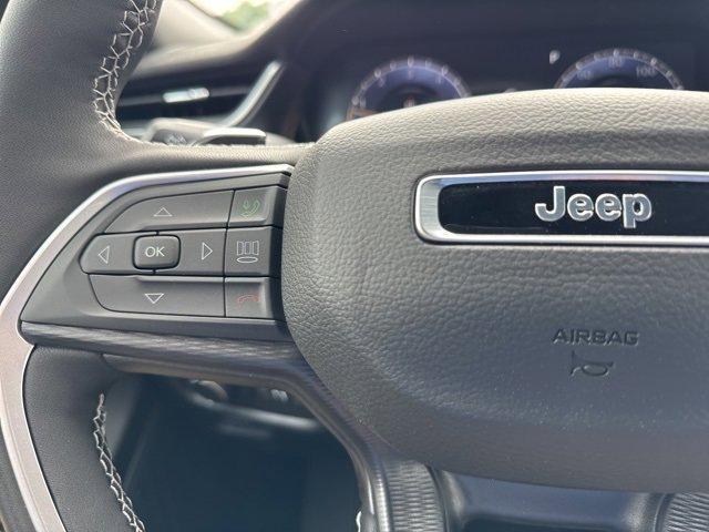 new 2025 Jeep Grand Cherokee car, priced at $41,177