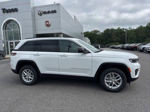 new 2025 Jeep Grand Cherokee car, priced at $41,177