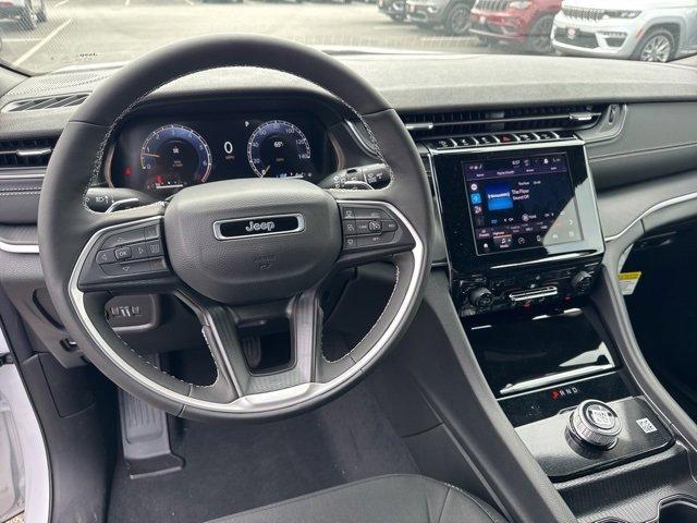 new 2025 Jeep Grand Cherokee car, priced at $41,177