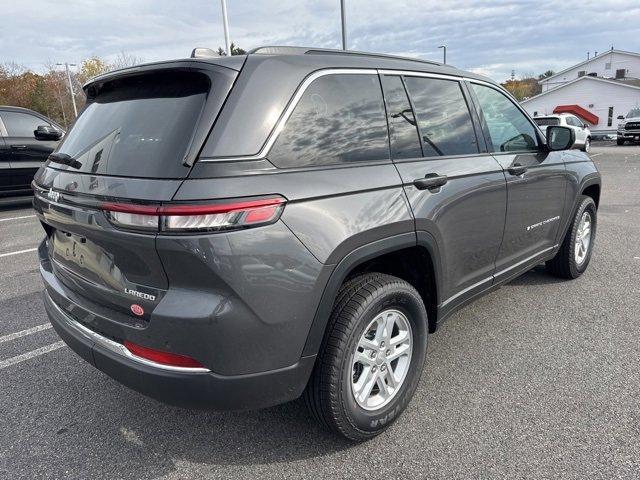 new 2024 Jeep Grand Cherokee car, priced at $38,355