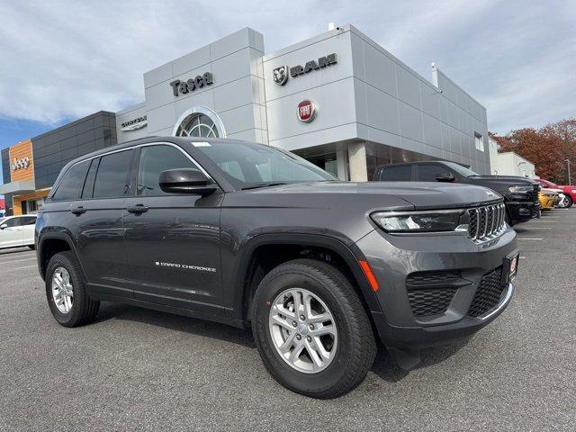 new 2024 Jeep Grand Cherokee car, priced at $38,355