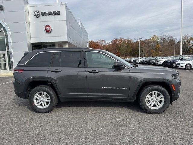 new 2024 Jeep Grand Cherokee car, priced at $38,355