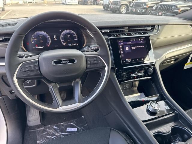 new 2025 Jeep Grand Cherokee L car, priced at $47,617