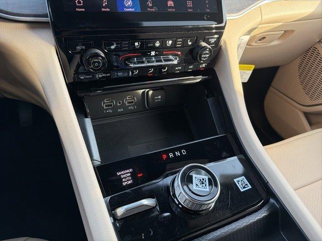 new 2025 Jeep Grand Cherokee car, priced at $55,343