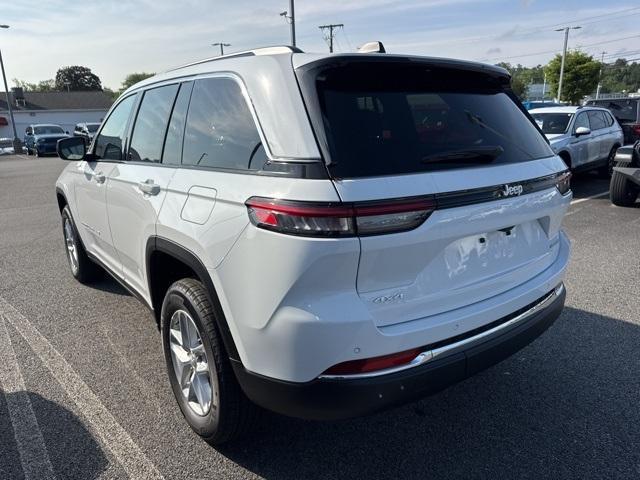 new 2025 Jeep Grand Cherokee car, priced at $43,575