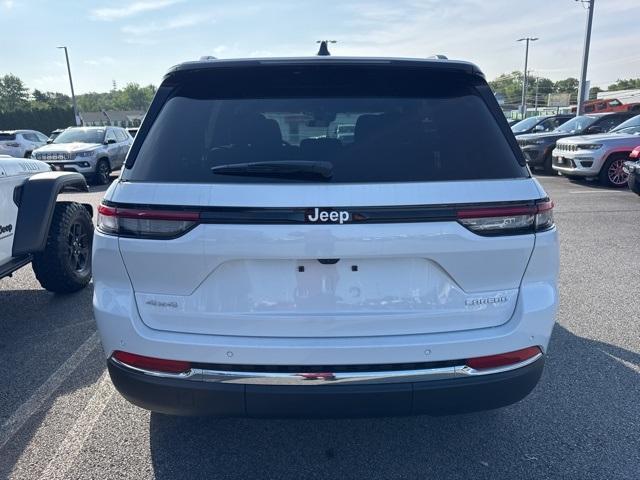 new 2025 Jeep Grand Cherokee car, priced at $43,575
