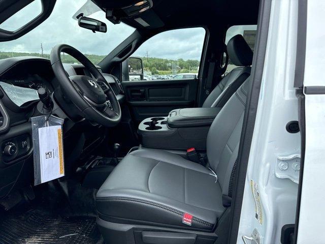 new 2024 Ram 3500 car, priced at $57,613