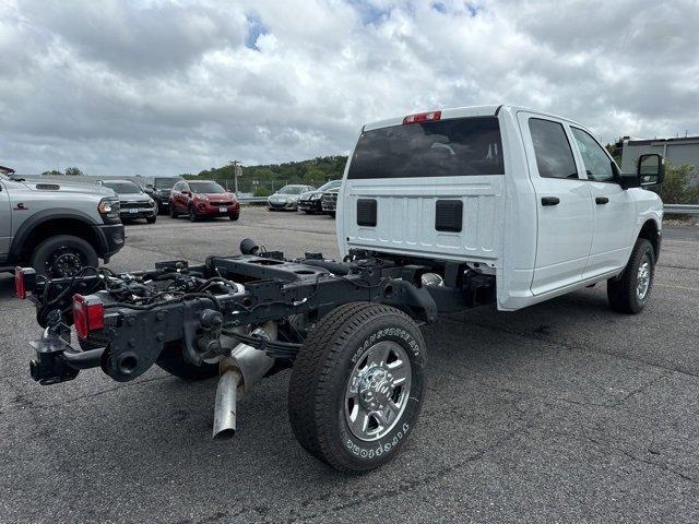 new 2024 Ram 3500 car, priced at $57,613