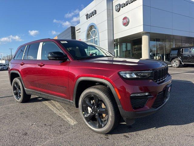 new 2025 Jeep Grand Cherokee car, priced at $50,035