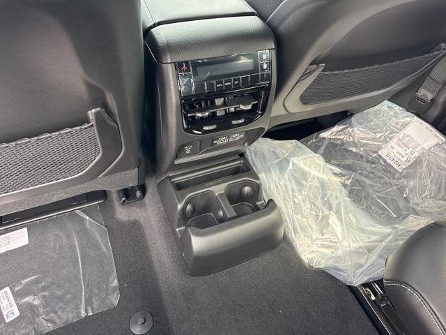new 2025 Jeep Grand Cherokee L car, priced at $46,217