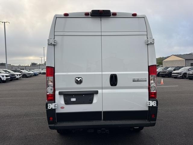 new 2025 Ram ProMaster 2500 car, priced at $47,999
