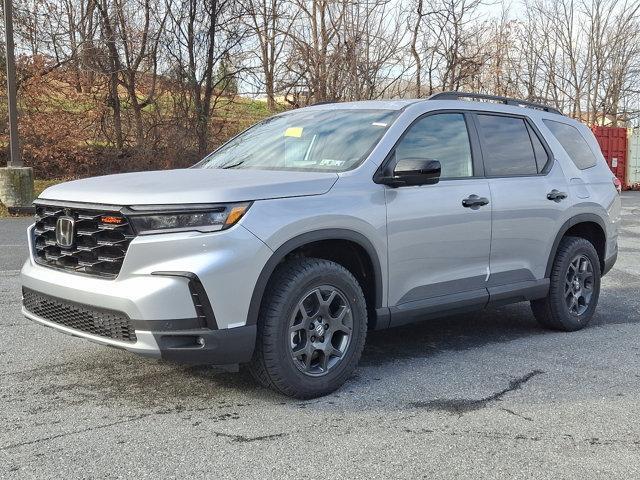 new 2025 Honda Pilot car, priced at $50,795