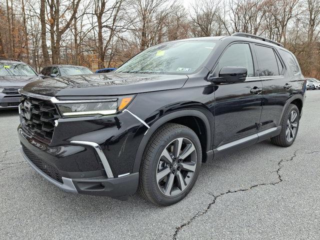 new 2025 Honda Pilot car, priced at $55,205