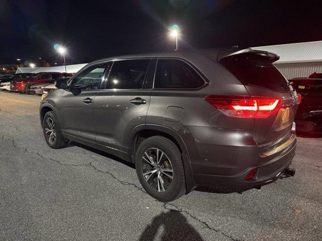 used 2018 Toyota Highlander car, priced at $21,500