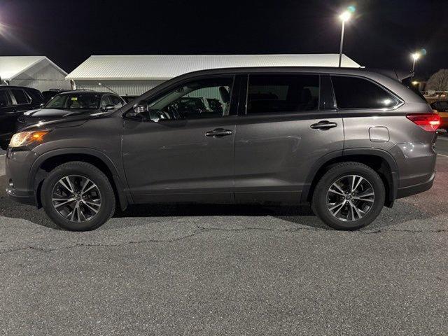 used 2018 Toyota Highlander car, priced at $21,500