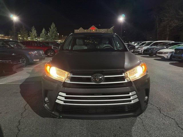 used 2018 Toyota Highlander car, priced at $21,500