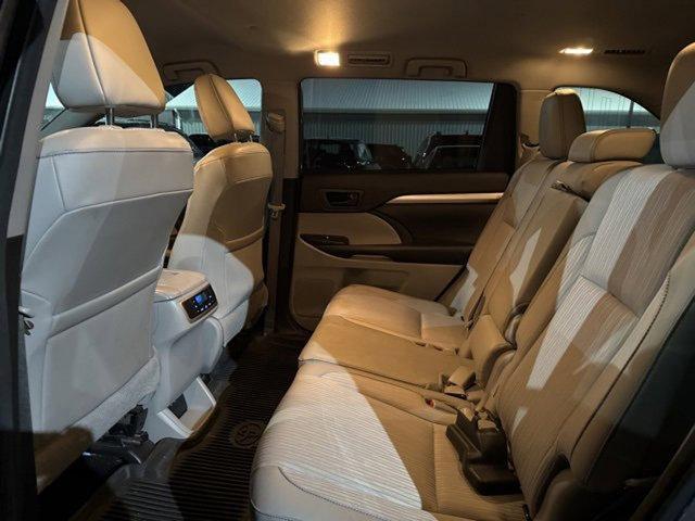 used 2018 Toyota Highlander car, priced at $21,500