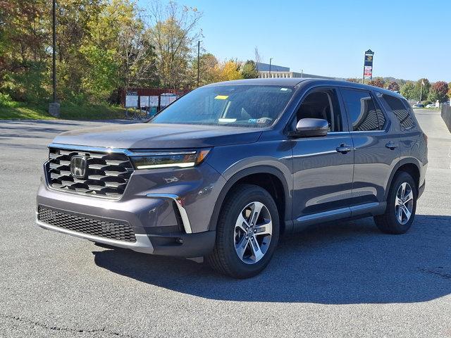 new 2025 Honda Pilot car, priced at $46,995