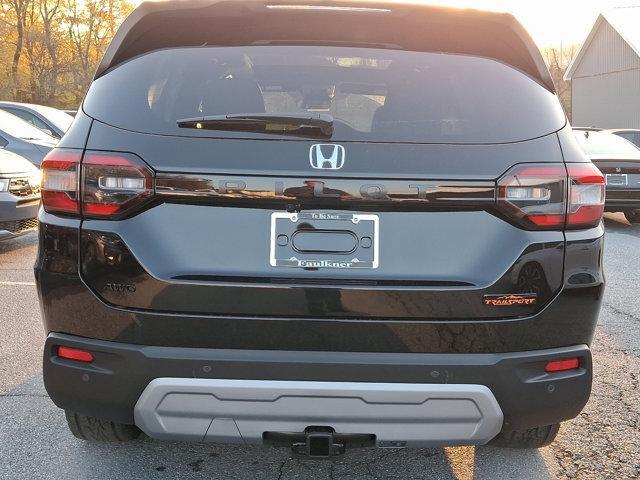 new 2025 Honda Pilot car, priced at $50,795