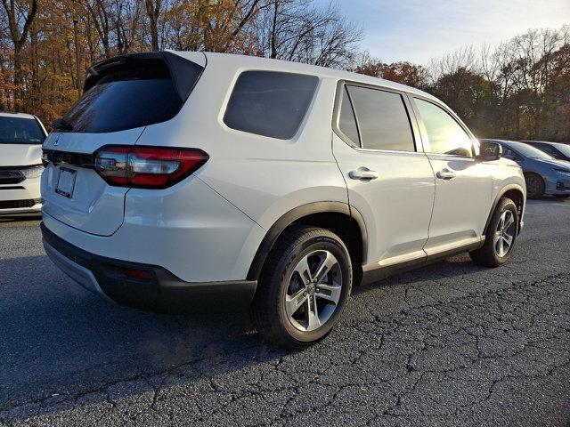 new 2025 Honda Pilot car, priced at $47,450