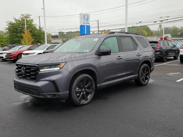 new 2025 Honda Pilot car, priced at $55,675