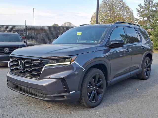 new 2025 Honda Pilot car, priced at $55,975